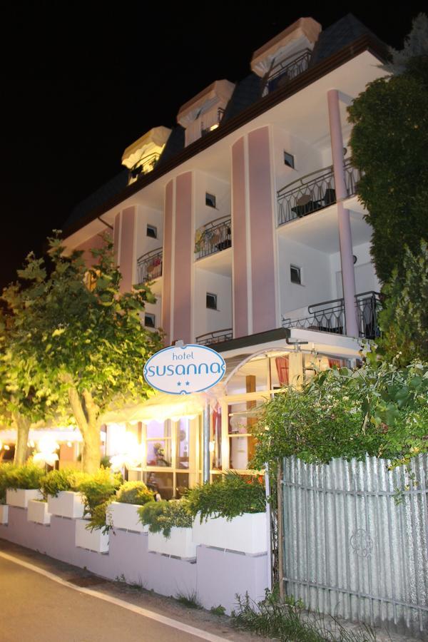 Hotel Susanna Римини Екстериор снимка