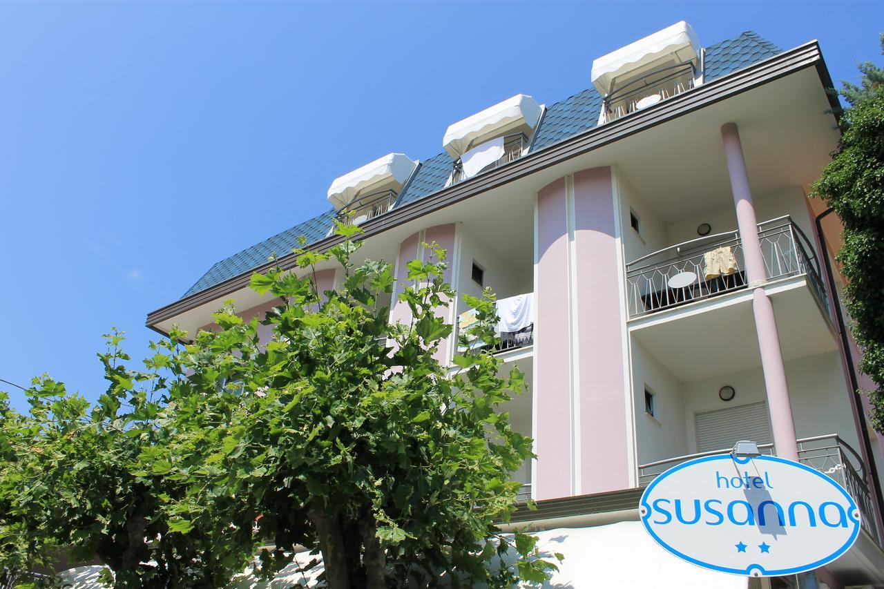 Hotel Susanna Римини Екстериор снимка