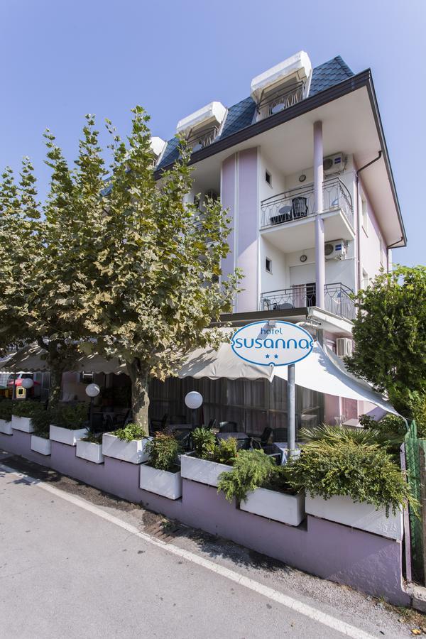 Hotel Susanna Римини Екстериор снимка